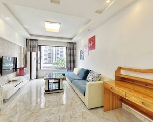 龙湖金楠天街 此房在低楼层,非一楼,商品房住宅,光线充足