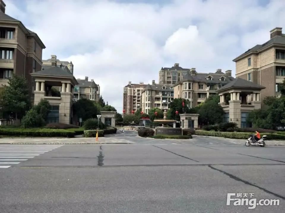小区相关图