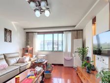 希有洋房顶复+南北双露台+一梯两户+上下层高一致