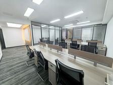 新世界中心A座 珠江路地铁口 实拍现房可注册 户型方正有家具
