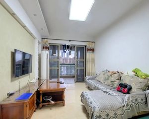 光大景湖荣郡 中间楼层三房两卫 诚意出售