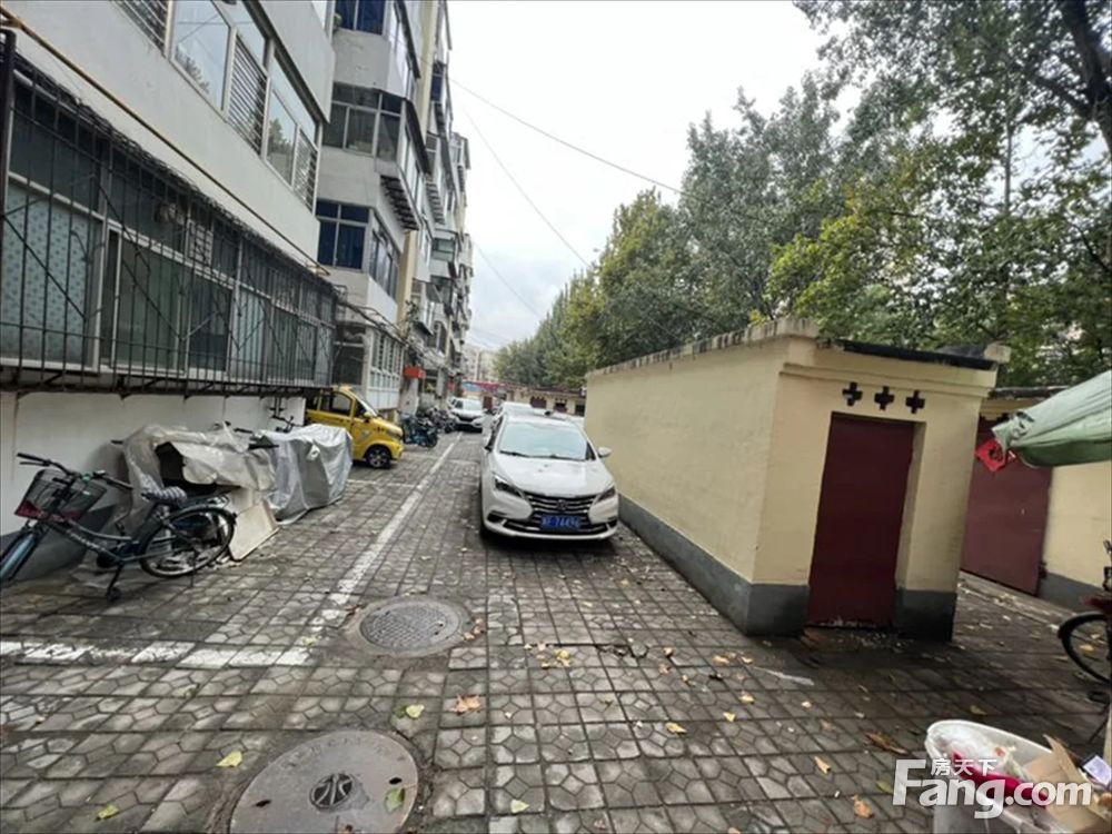 小区相关图