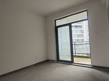 湖畔现代城毛坯四居 南向高层满二住宅