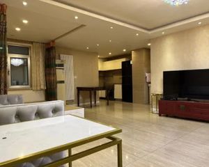 方庄南路18号院 南向两居 满五住宅 255万