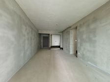 高新区次新小区中间楼层 业主诚心出售看房方便有钥匙