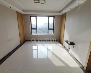 中国铁建花语金郡129㎡南北四居,地铁8号线旁低密洋房,现房