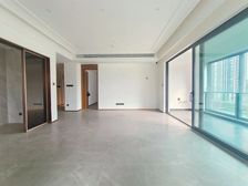 中.央公园一环黄.金C卫,楼下五大商.业,公园一街之隔