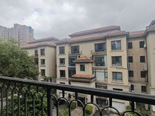常熟虞山镇通港路218平毛坯大宅 高层南向五室两厅