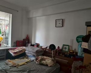 西城阜成门南大街 南北通透三居 精装中层 满五
