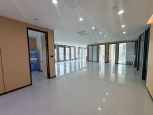 大都会万科中心456平东向(地铁6号线,电梯口,高大上)