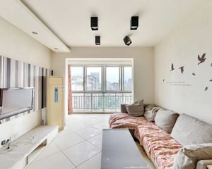 万基蓝麟 3室1厅 96.76平