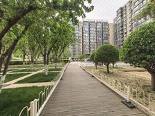 东城广渠门174平南北通透三居 精装修低楼层