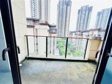 华侨城顶跃 (带三个露台)带车位 价格可以谈