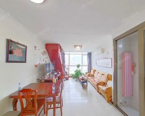 越秀星樾对面,双地铁2015年次新房,商五,仅契税!