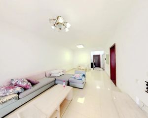 庐山路 庐山春天早安华晨 温馨三房 户型通透