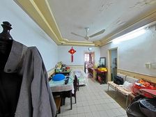 长寿新村,龙之梦商圈,临地.铁,出行方便,双南户型,中间楼层