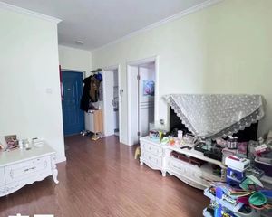 东城东四十条南北通透两居 满五中层住宅