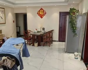 朝阳管庄京通苑精装三居 东南向顶层视野佳 满五
