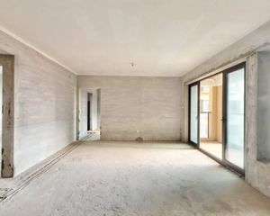 凯晟景园 118平3居 南向毛坯 着急出售