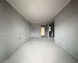 凯晟景园 107平3居 南向毛坯 方便看房