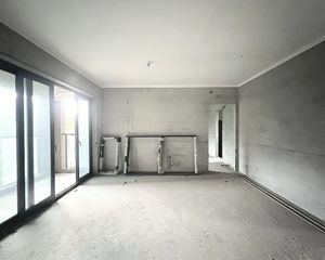 凯晟景园 117.64平3居 南向毛坯 方便看房