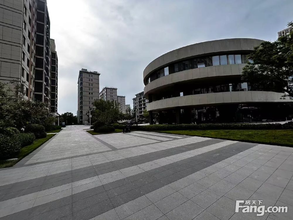 小区相关图
