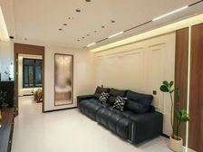 南线阁41号院 东南三居 满五简装 单价5.3万