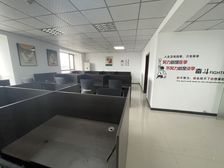 (带办公用品)青云谱区五度智慧广场智能写字楼 我有多套便宜房