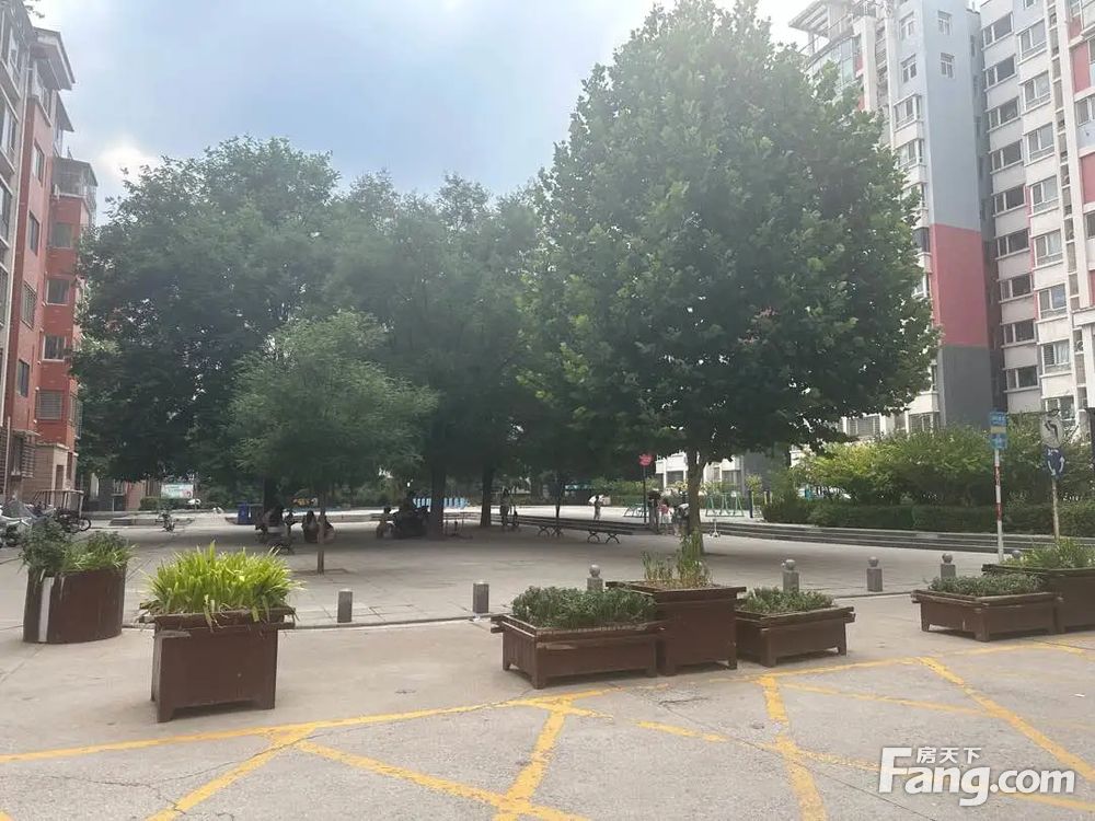 小区相关图