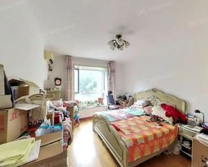 双卫生间 南北通透 近医院 板楼 有电梯 满五唯一 明厨明卫