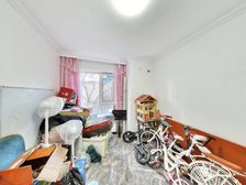 精装修,一楼一楼带院,200平大花园,造景考究!