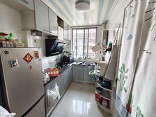 业主 价格好谈 吾悦广场旁 南北通两房 诚心卖 随时看房