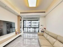 中建天骄 舒适板楼南向精装修 着急出售 带全屋家私电