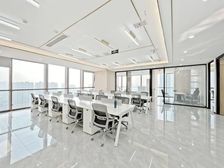 免佣选址!建设路丨东南双面采光,5隔间32工位丨高区帝王视野