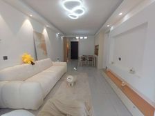 急售九中至臻学区未来城六区新小区三居室拎包入住