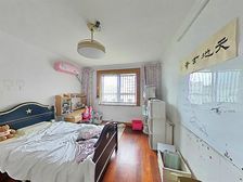 莘松九村 精装好房 交通便捷 近地铁 大两房 购物方便