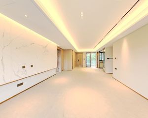 中化润达丰滨江樾城 4室2厅 东南