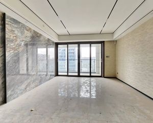 鹭岛金沙壹品 采光视野好,开发商精装修,业主一天没住过