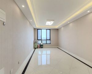 房主因工作调动出售. 中国塘精装2 室,比同户型单价低