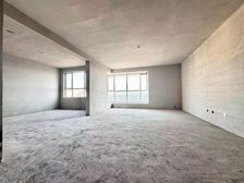 单价仅五千电梯小高层红山庄园毛坯四室好楼层可公积金赠露台急售