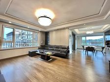 海湾国际,改善大三居,房东50万品牌精装,拎包入住,配套成熟