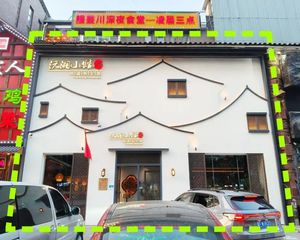 保真丨年60万丨北京台湾街丨层高8.5米丨临街车场出入口