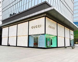 (品牌)纯一层全业态 地铁口 使用面积260平 临街大把角!