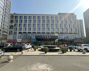 西单临街独栋 使用面积800平 带15个车位 北京核心资产