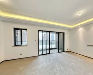 北向望国家湿地公园安静不吵户型方正全新没入住过