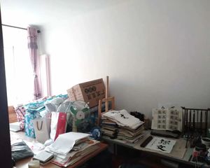 正南裕华园一区2室1厅精装修