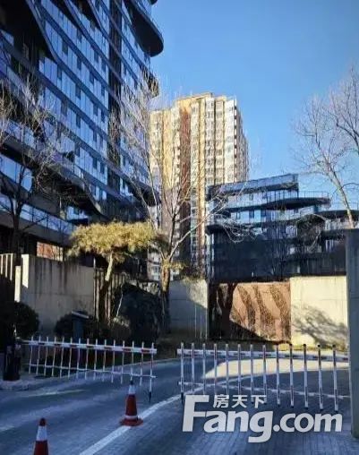 小区相关图