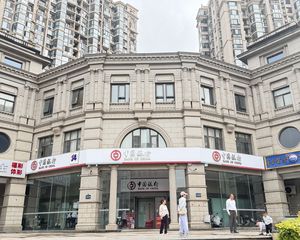 保真!东三环临街把角!富人区!银行租户!年租120万!