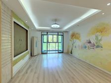 产权清晰,南北通透,前后看湖景全天采光,看房方便
