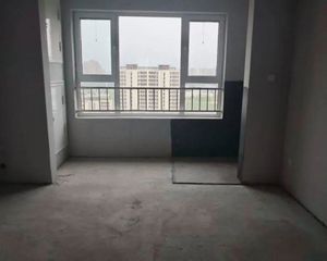 东湖尚品湖景房小三居现房出售